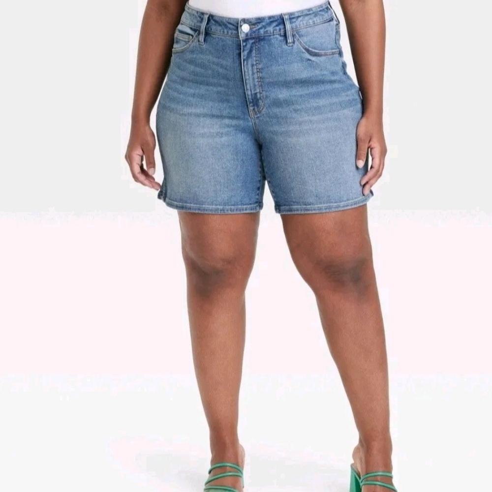 *High-Waisted Bermuda Jean Shorts - Ava & Viv Blue Denim, Size 24